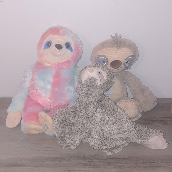 3 Sloth Plush Animals - Picture 1 of 2